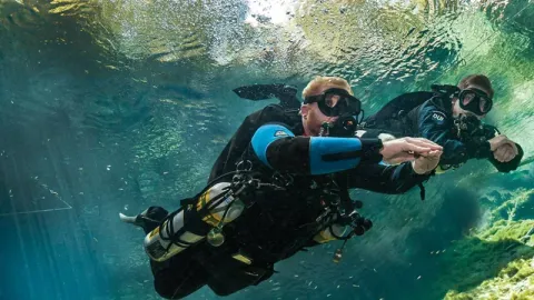 Sidemount Diver